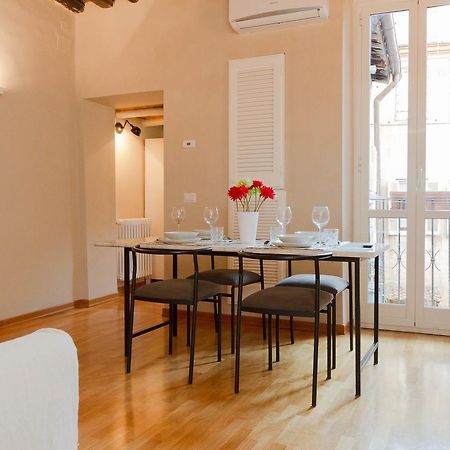 Navona Typical Apartment Rome Bagian luar foto