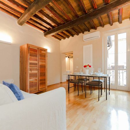 Navona Typical Apartment Rome Bagian luar foto